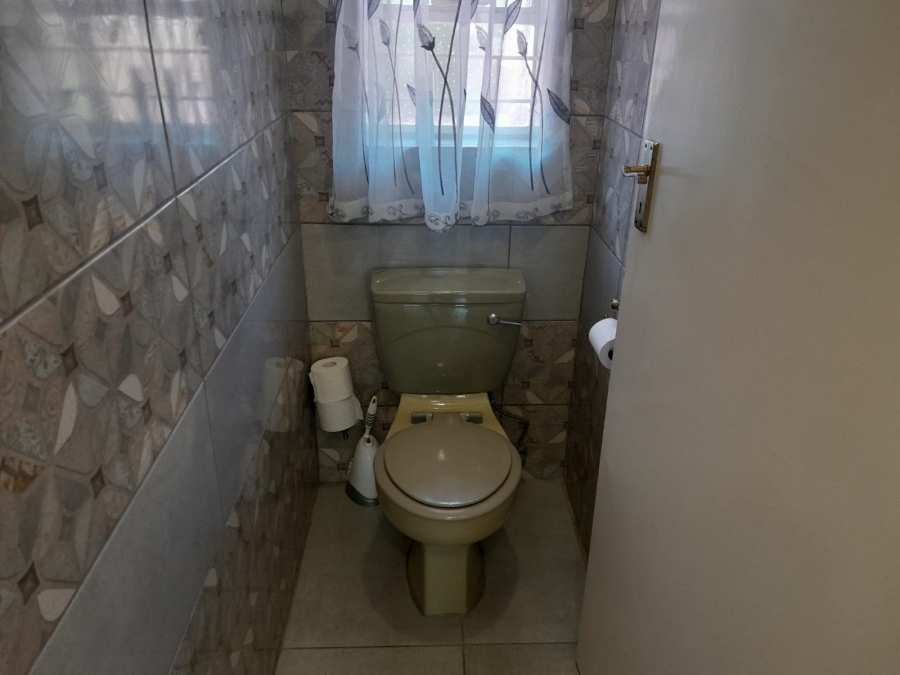 3 Bedroom Property for Sale in Safari Gardens North West